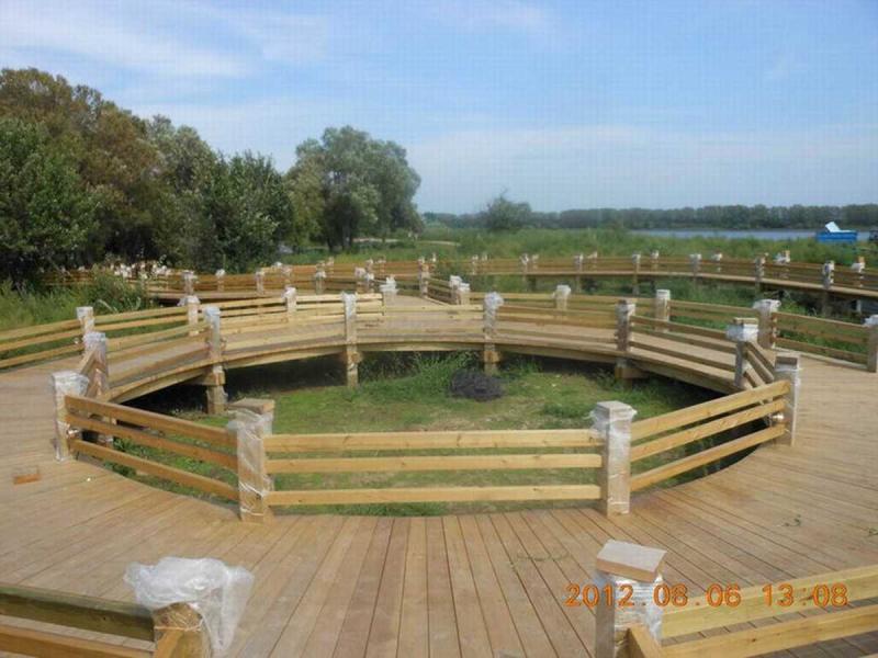 防腐木平台欣赏二四2397 帖子ID:2396-木图网-木结构之家 www.woodpic.cn