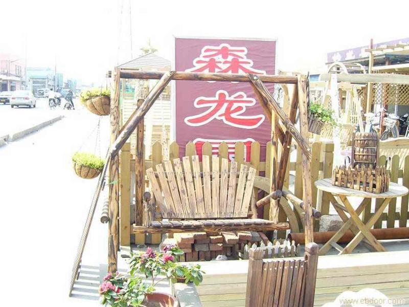 防腐木秋千欣赏二9492 帖子ID:2532-木图网-木结构之家 www.woodpic.cn