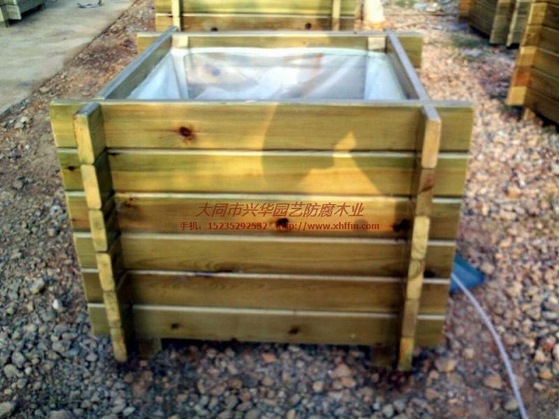 防腐木花箱欣赏二四3850 帖子ID:2436-木图网-木结构之家 www.woodpic.cn