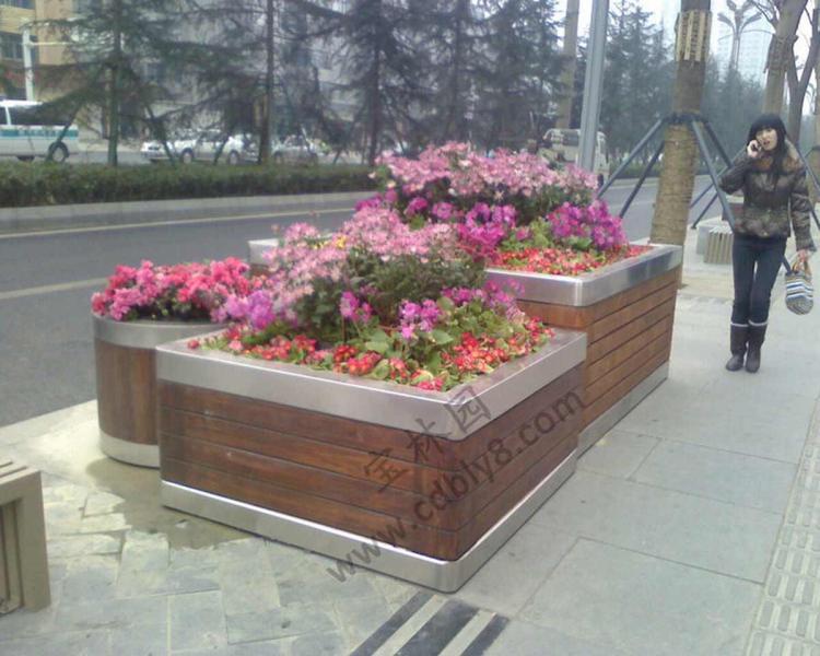 防腐木花箱欣赏二六850 帖子ID:2438-木图网-木结构之家 www.woodpic.cn