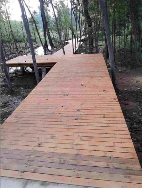 防腐木栈道欣赏十一8931 帖子ID:2638-木图网-木结构之家 www.woodpic.cn