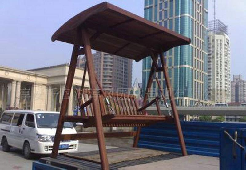 防腐木秋千欣赏二六8046 帖子ID:2555-木图网-木结构之家 www.woodpic.cn