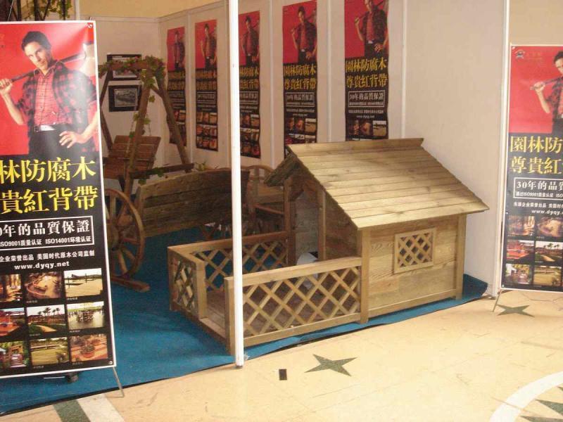 防腐木宠物屋欣赏十四8741 帖子ID:2578-木图网-木结构之家 www.woodpic.cn