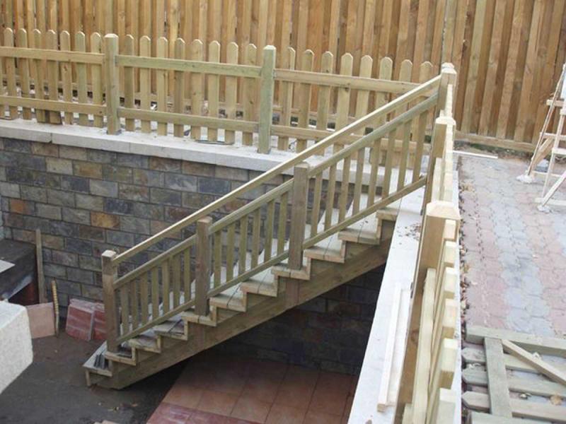 防腐木栏杆欣赏四十二160 帖子ID:2832-木图网-木结构之家 www.woodpic.cn