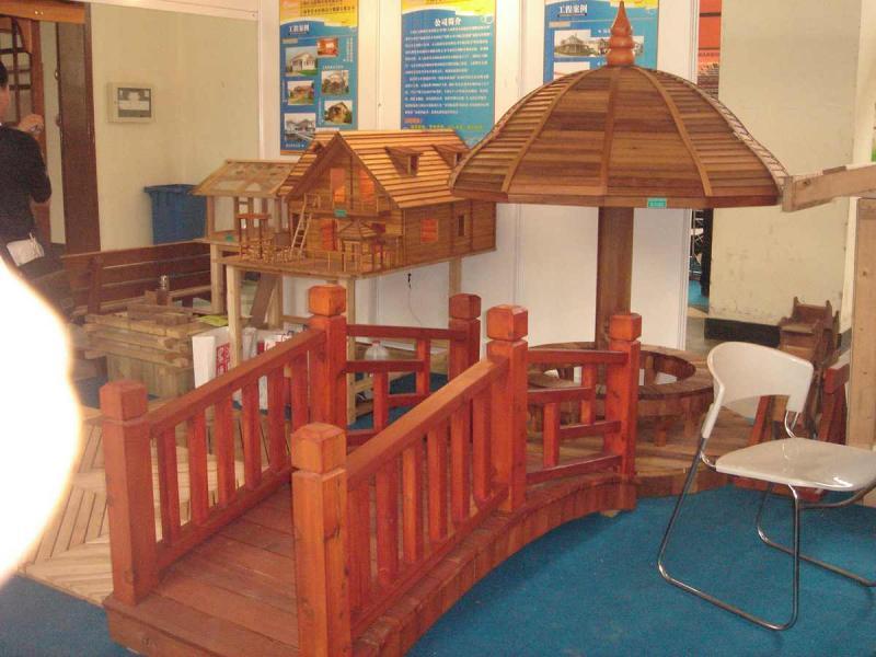 防腐木栏杆欣赏四十四1870 帖子ID:2834-木图网-木结构之家 www.woodpic.cn