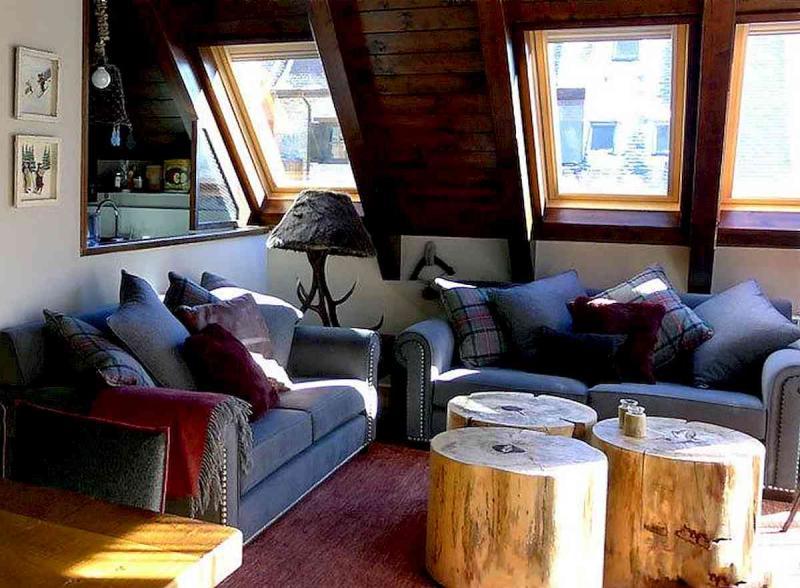 可以看星星的木屋阁楼卧室358 帖子ID:2949-木图网-木结构之家 www.woodpic.cn