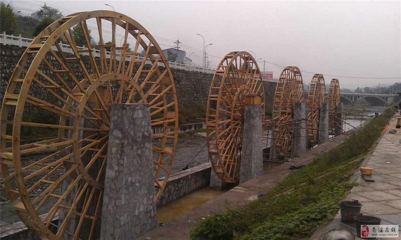 防腐木水车欣赏一2306 帖子ID:2859-木图网-木结构之家 www.woodpic.cn