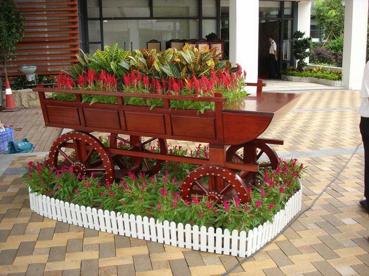 造型各异木花车6784 帖子ID:940-木图网-木结构之家 www.woodpic.cn