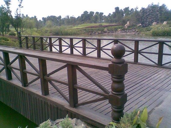 防腐木米字型木栏杆4442 帖子ID:963-木图网-木结构之家 www.woodpic.cn