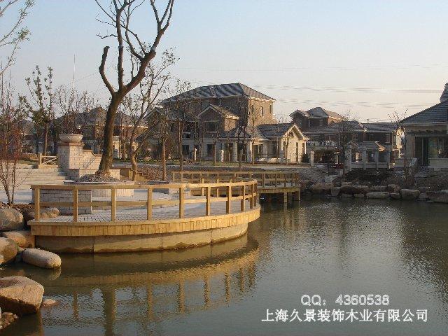 户外亲水木平台欣赏624 帖子ID:1179-木图网-木结构之家 www.woodpic.cn