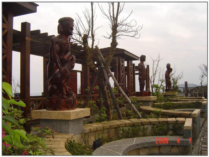 木花架欣赏二零零五九三8690 帖子ID:1352-木图网-木结构之家 www.woodpic.cn