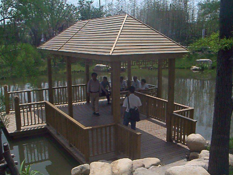 木花架欣赏二零零五一零六4329 帖子ID:1365-木图网-木结构之家 www.woodpic.cn