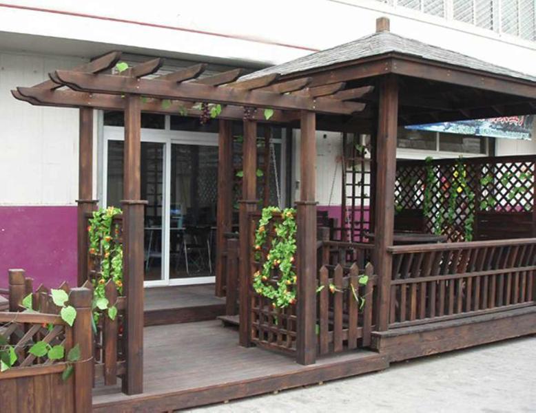 防腐木凉亭二零零五三一1741 帖子ID:1396-木图网-木结构之家 www.woodpic.cn