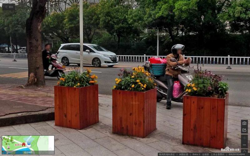 广东省惠州市惠州西湖旅游景区防腐木花箱5538 帖子ID:1476-木图网-木结构之家 www.woodpic.cn