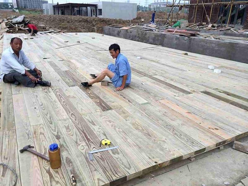 木平台施工现场8742 帖子ID:1508-木图网-木结构之家 www.woodpic.cn