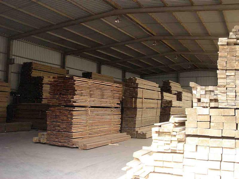室内仓库加工板材堆料9342 帖子ID:1539-木图网-木结构之家 www.woodpic.cn