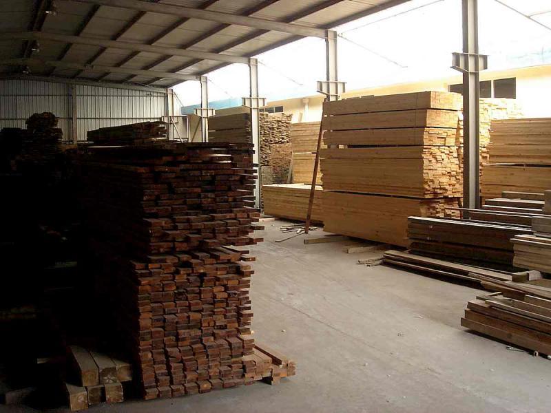 室内仓库加工板材堆料3418 帖子ID:1539-木图网-木结构之家 www.woodpic.cn
