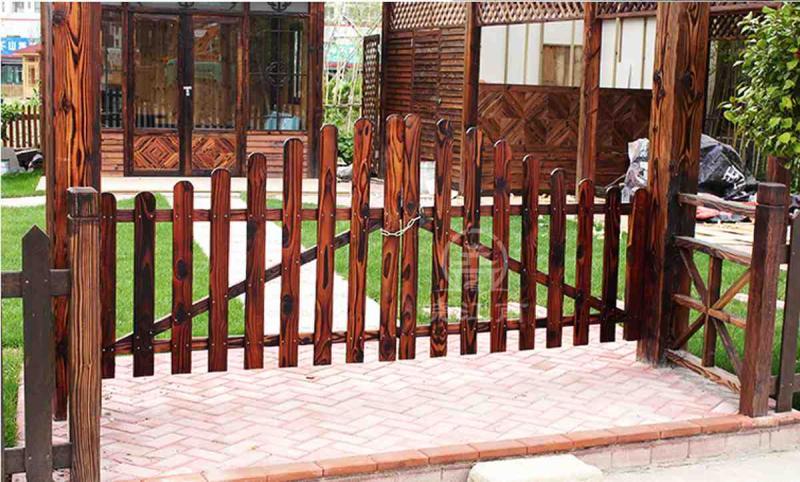 防腐木栏杆欣赏二738 帖子ID:1715-木图网-木结构之家 www.woodpic.cn