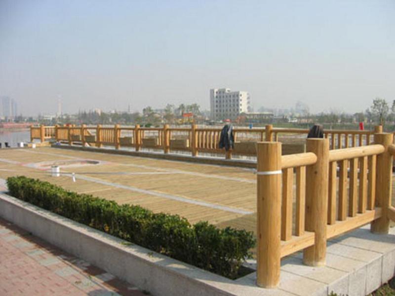 防腐木栏杆欣赏五3313 帖子ID:1718-木图网-木结构之家 www.woodpic.cn