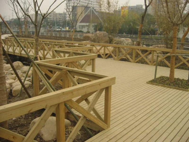 防腐木栏杆欣赏五9444 帖子ID:1718-木图网-木结构之家 www.woodpic.cn