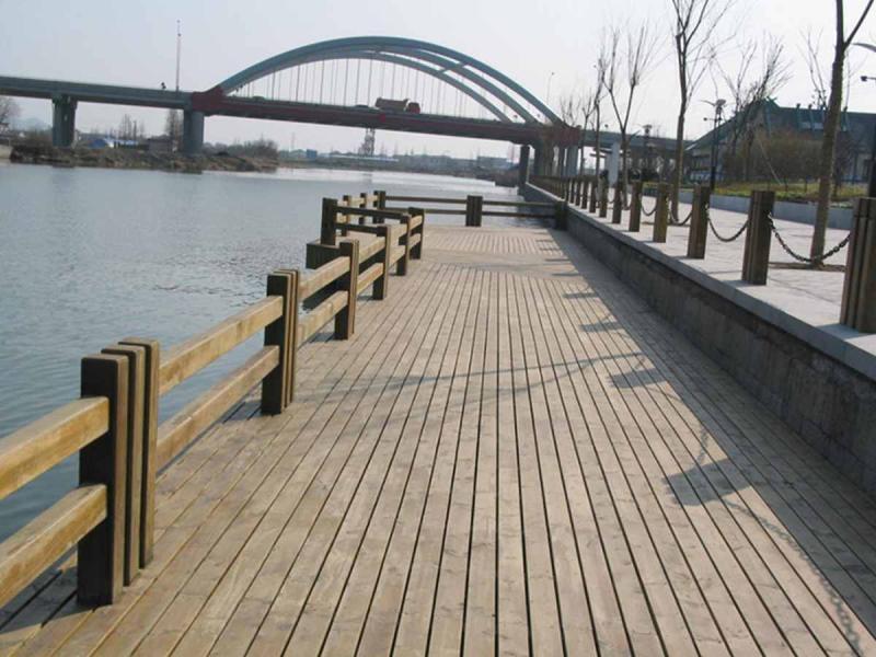 防腐木栏杆欣赏十9187 帖子ID:1723-木图网-木结构之家 www.woodpic.cn