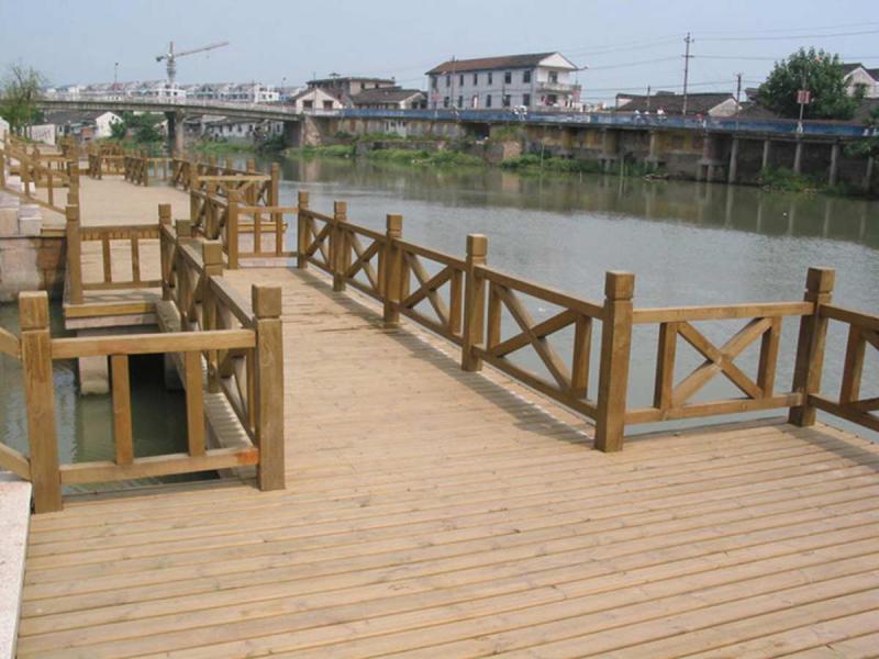 防腐木栏杆欣赏十9744 帖子ID:1723-木图网-木结构之家 www.woodpic.cn