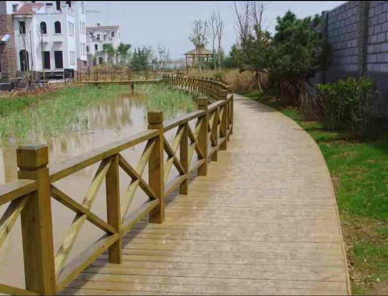 防腐木栏杆欣赏十四5555 帖子ID:1727-木图网-木结构之家 www.woodpic.cn