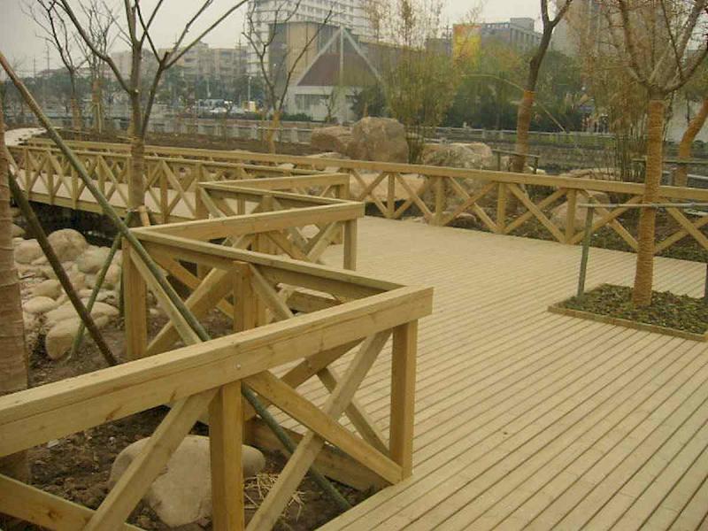 防腐木栏杆欣赏十四1371 帖子ID:1727-木图网-木结构之家 www.woodpic.cn