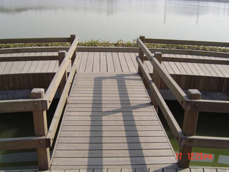 防腐木栏杆欣赏六2877 帖子ID:1719-木图网-木结构之家 www.woodpic.cn