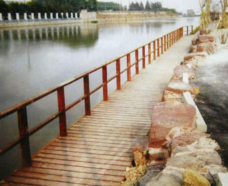 防腐木栏杆欣赏六7685 帖子ID:1719-木图网-木结构之家 www.woodpic.cn