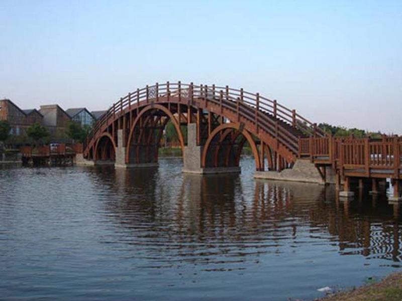 防腐木栏杆欣赏九3636 帖子ID:1722-木图网-木结构之家 www.woodpic.cn