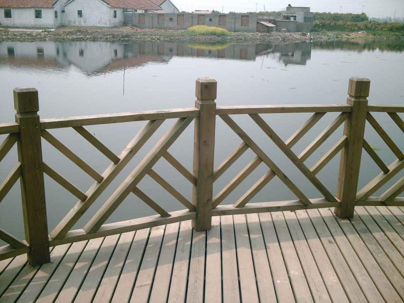 防腐木栏杆欣赏二十9185 帖子ID:1733-木图网-木结构之家 www.woodpic.cn