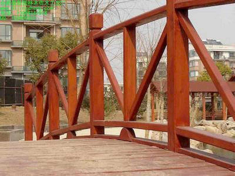 防腐木栏杆欣赏十六8157 帖子ID:1729-木图网-木结构之家 www.woodpic.cn